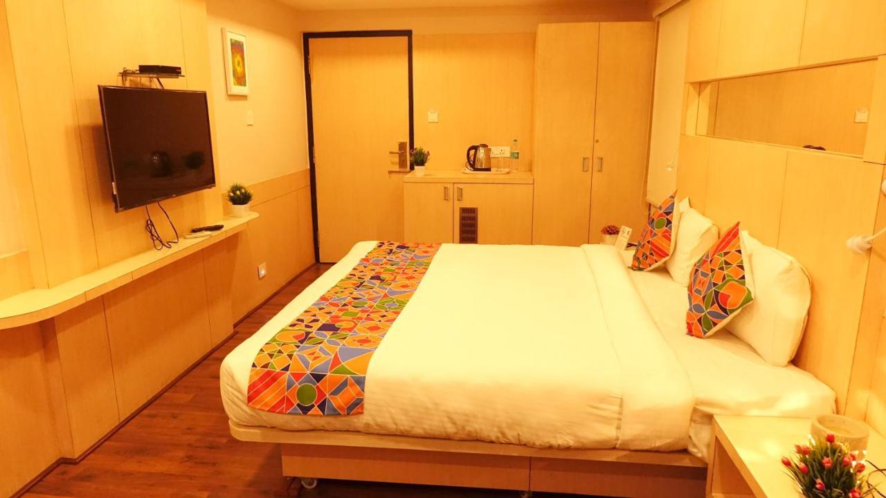 Ksquare Hotel Chennai Exteriör bild
